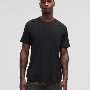 lululemon athletica License to Train Black Short Sleeve T Black szS